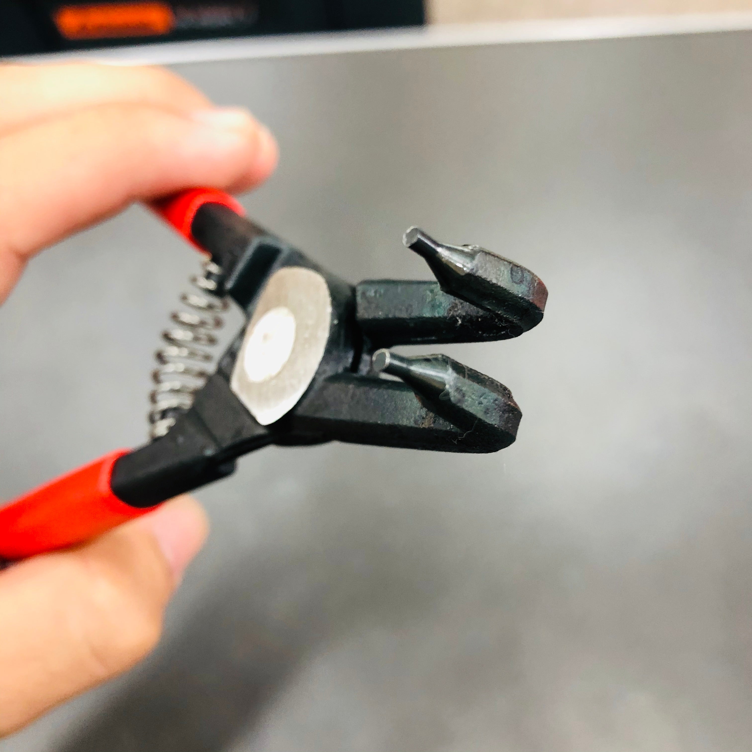 KÌM MỞ PHE NGOÀI ĐẦU 90° CÓ LÒ XO ĐẨY HOLEX 719905 A21