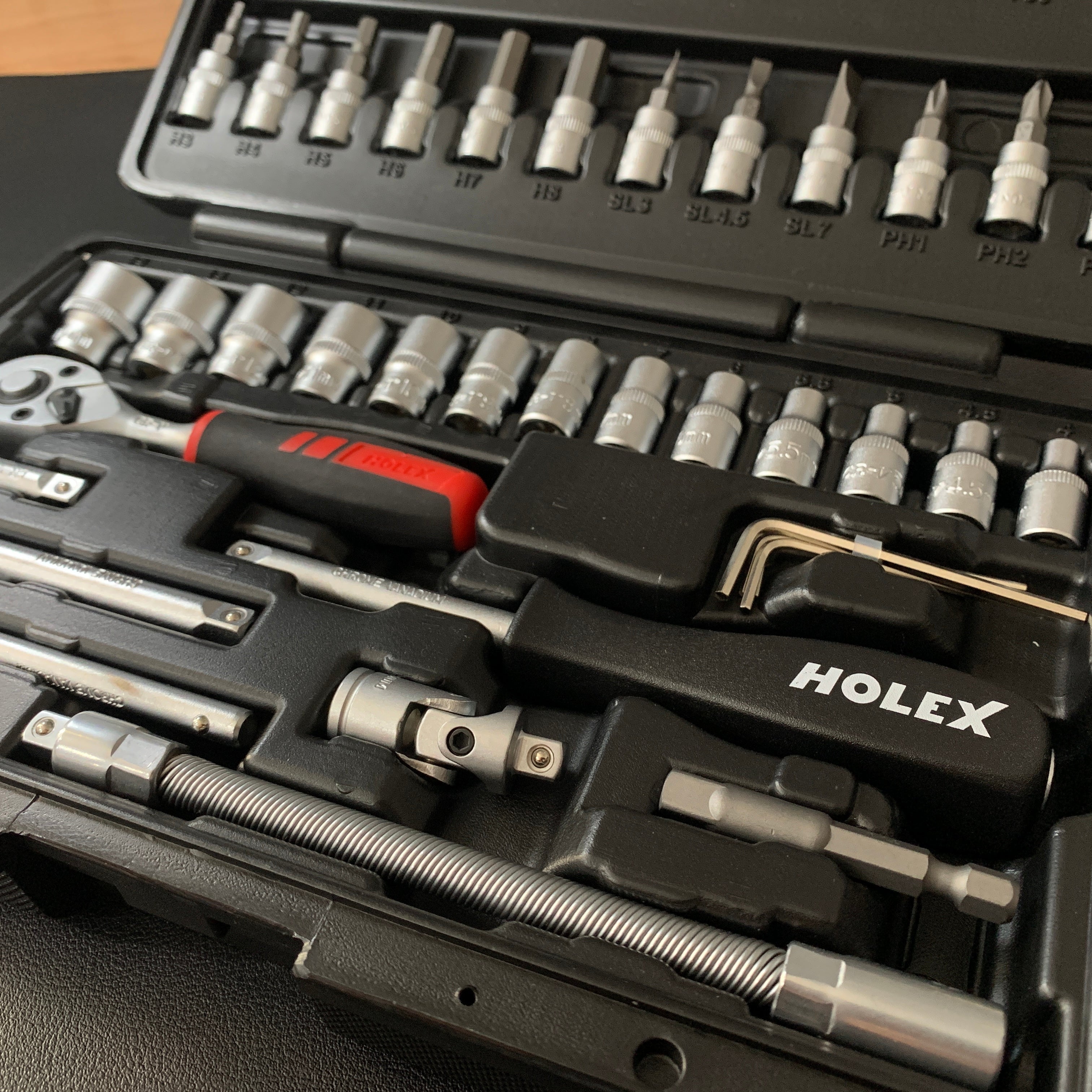 BỘ DỤNG CỤ SỬA CHỮA ĐA NĂNG HOLEX 630002 46 CHI TIẾT