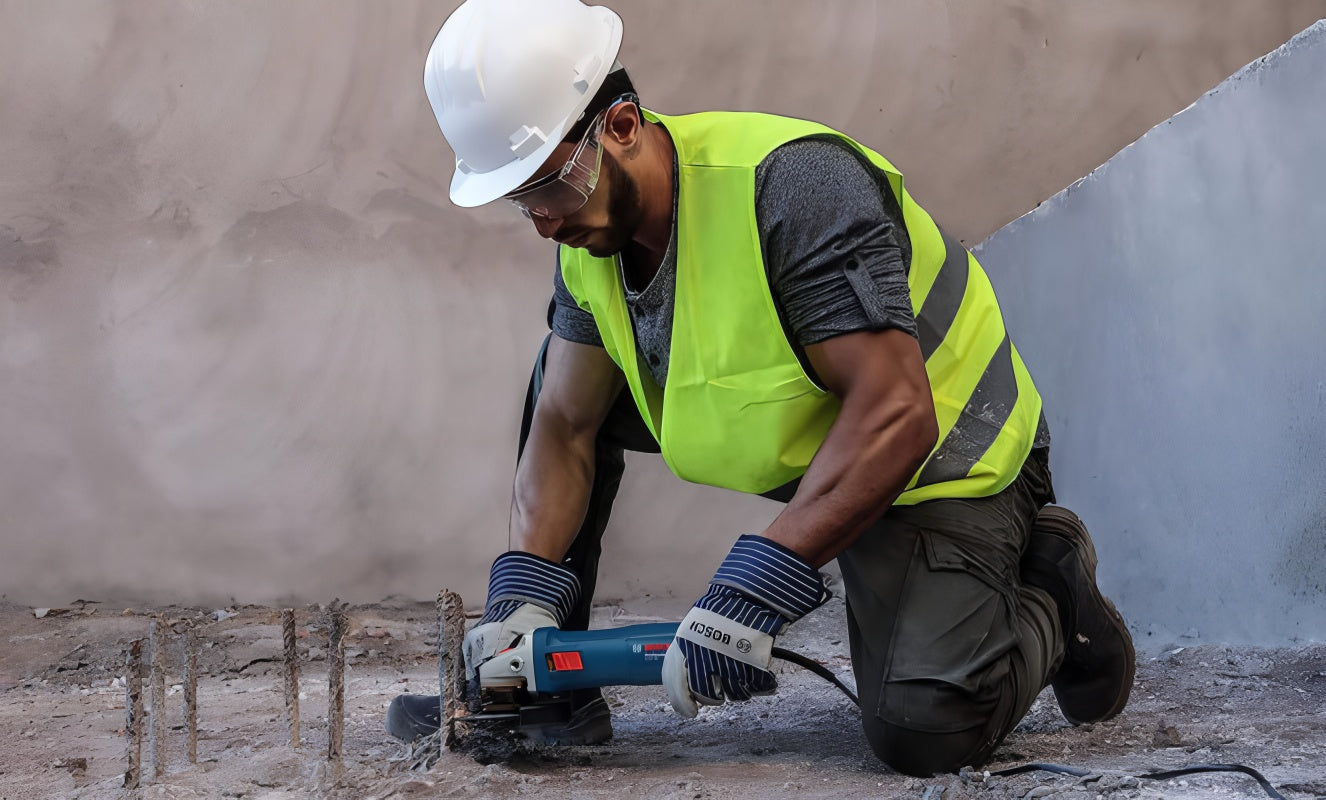 Máy mài góc dùng điện Bosch GWS 700