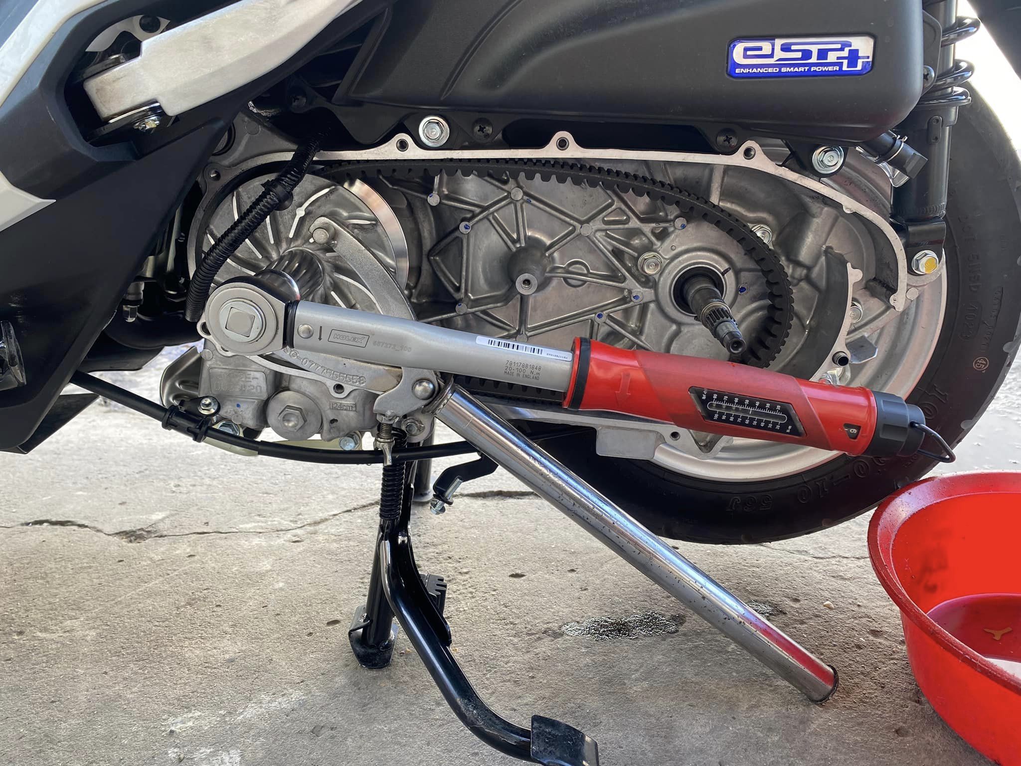 CẦN SIẾT CÓ CHỈNH LỰC HOLEX 657272 100 NM
