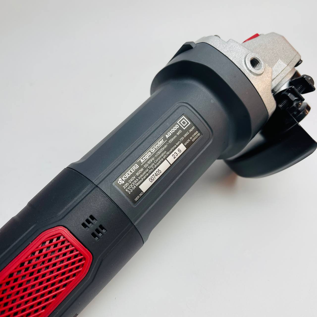 Máy mài góc 100mm dùng điện Kyocera AG1000 900W