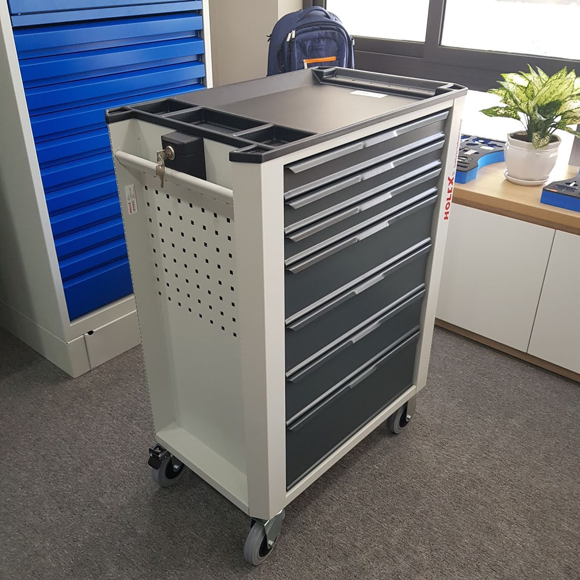 TỦ ĐỰNG DỤNG CỤ CÓ BÁNH XE 7 NGĂN KÉO HOLEX