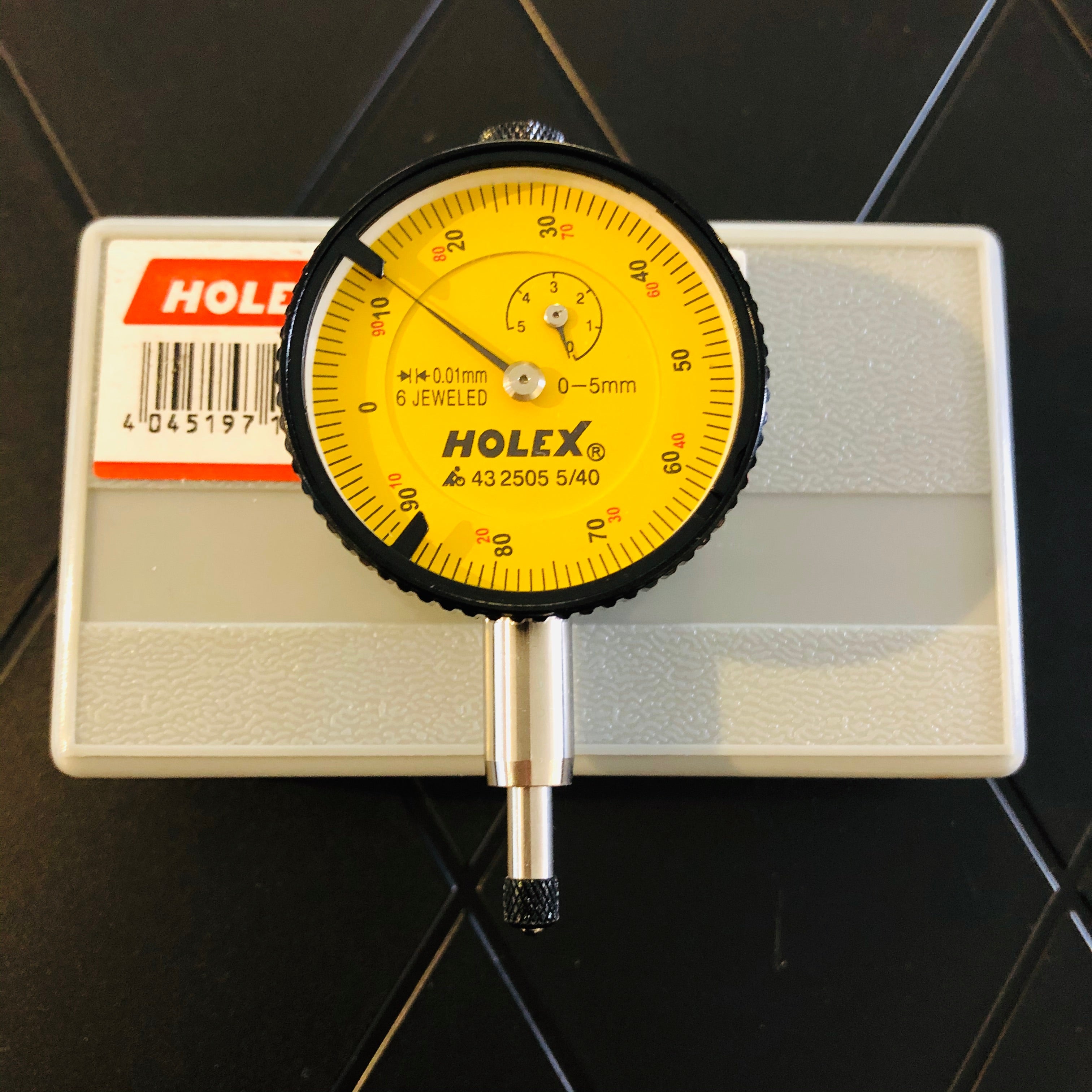 ĐỒNG HỒ SO CHÂN NHÚN CHỐNG VA ĐẬP 0.01 MM HOLEX 0-5MM