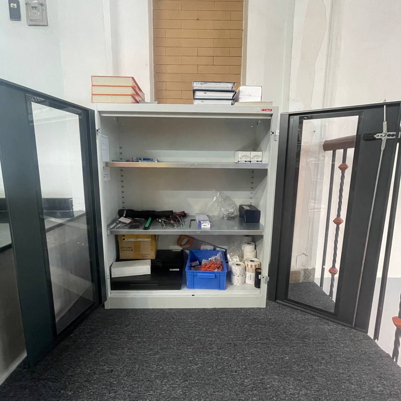 TỦ HOLEX 2 CÁNH POLYCARBONATE WINDOWS 949503 1200 MM