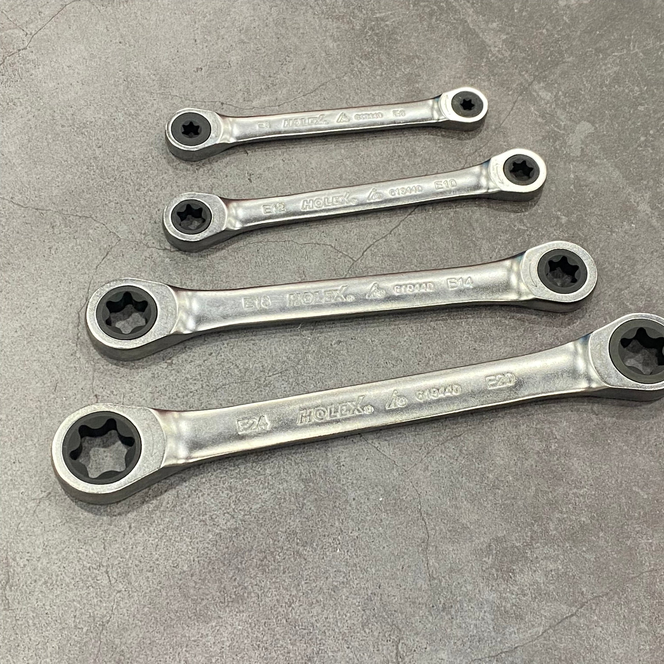 BỘ CỜ LÊ 2 ĐẦU TỰ ĐỘNG DÙNG CHO BULONG ĐẦU HOA THỊ HOLEX 619460 4